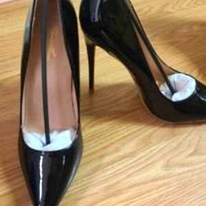 Sexy classic pumps